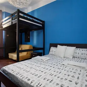 https://colorful-apt-in-milano.italymilanhotels.net